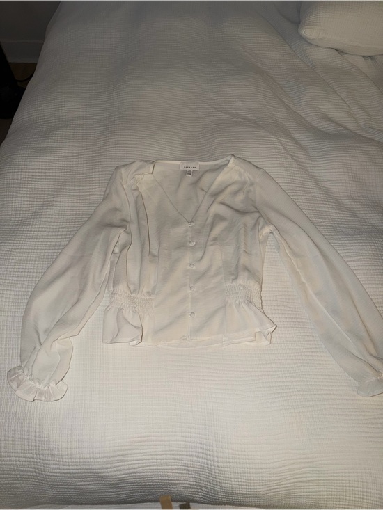 Topshop Tops - Topshop Cream V-Neck Button Front Peplum Blouse